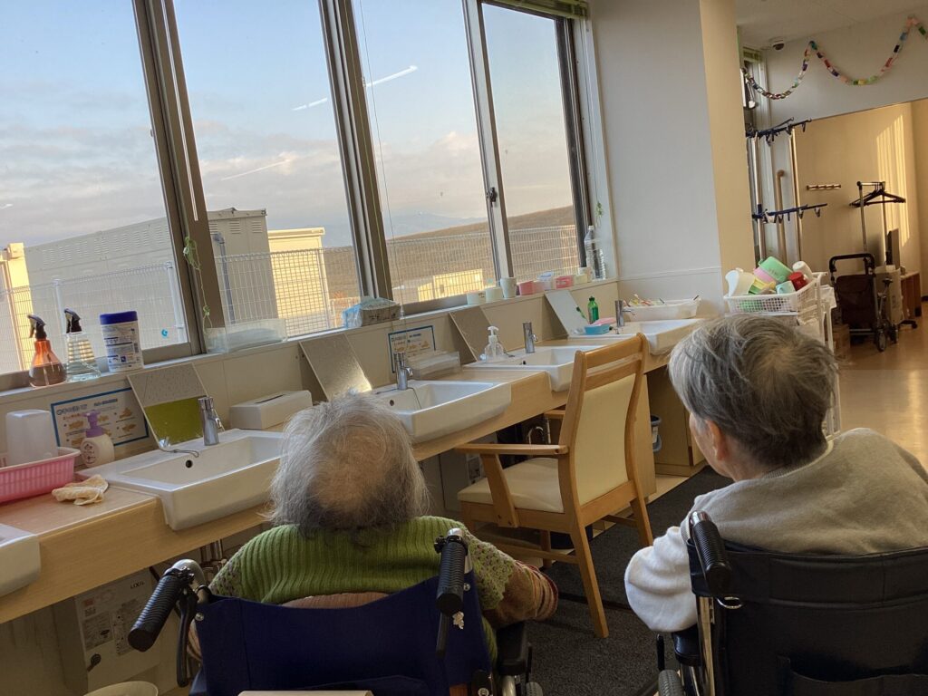 朝の熱気球☀️のサムネイル画像